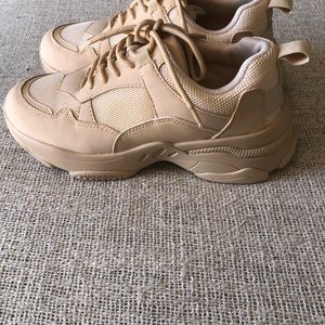 billini stassi chunky sneaker